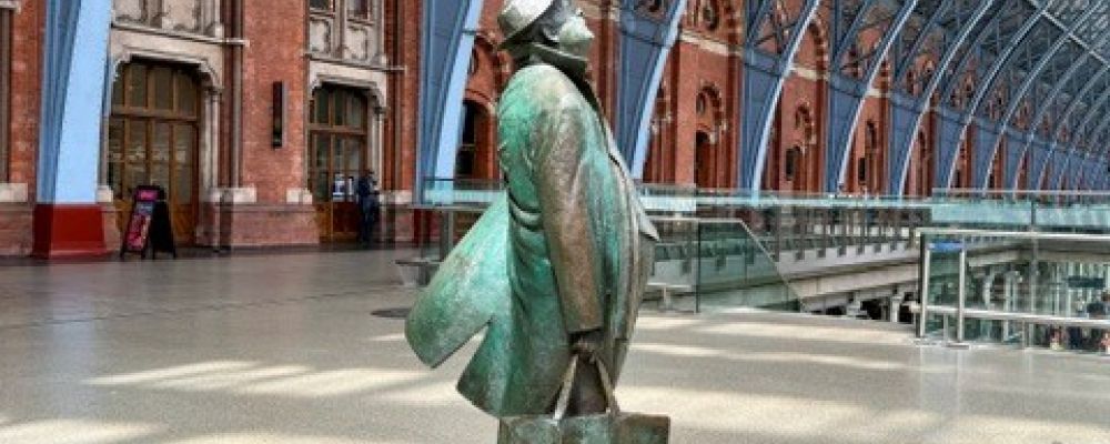 Staff Travel Guides